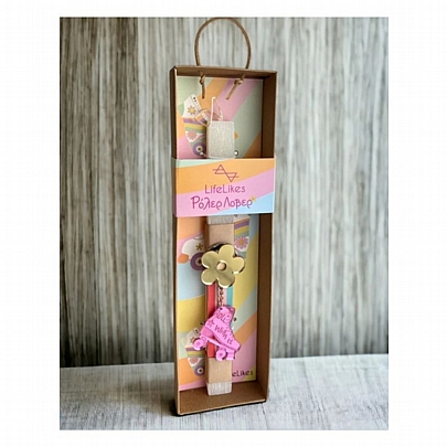 Πασχαλινή λαμπάδα Αρωματική Άσπρη (24εκ.) - Μπρελόκ & Μαγνητάκι: Ροζ Πατίνι & Λουλούδι