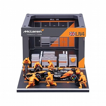 F1 Pit Stop Mclaren 1/43: MCL38 (Lando Norris) - Bburago