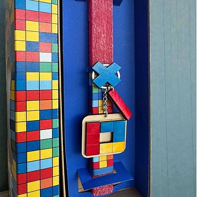 Πασχαλινή λαμπάδα Αρωματική Κόκκινη (24εκ.) - Μπρελόκ: Pixel Fun